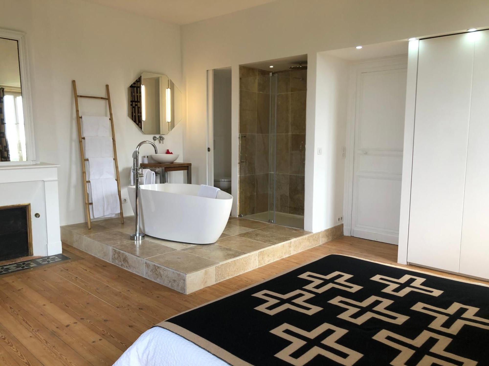 Chateau Bernon Maison D Hotes - Piscine Et Spa Queyrac Zewnętrze zdjęcie